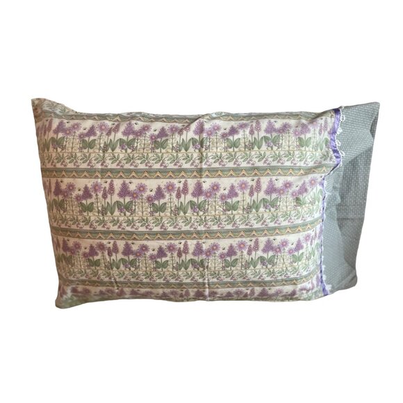 Vintage Handmade Pillowcases Set of 2 Used Standard Size Purple Green Floral - Picture 3 of 16
